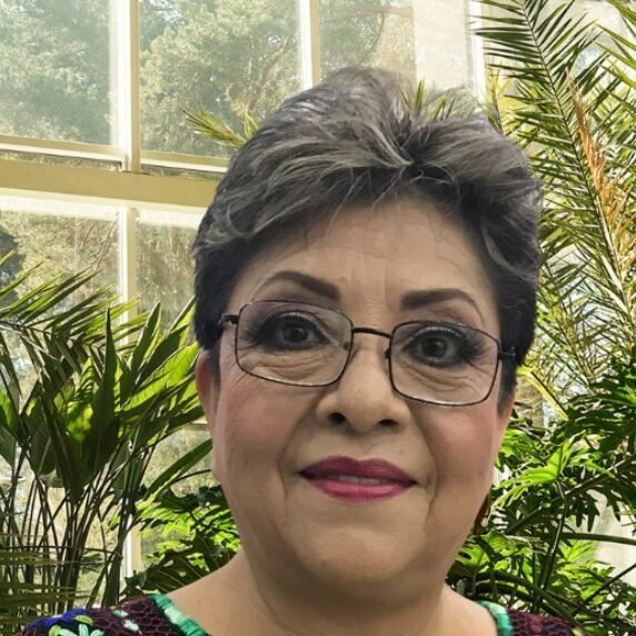 Betty Salinas conferencista